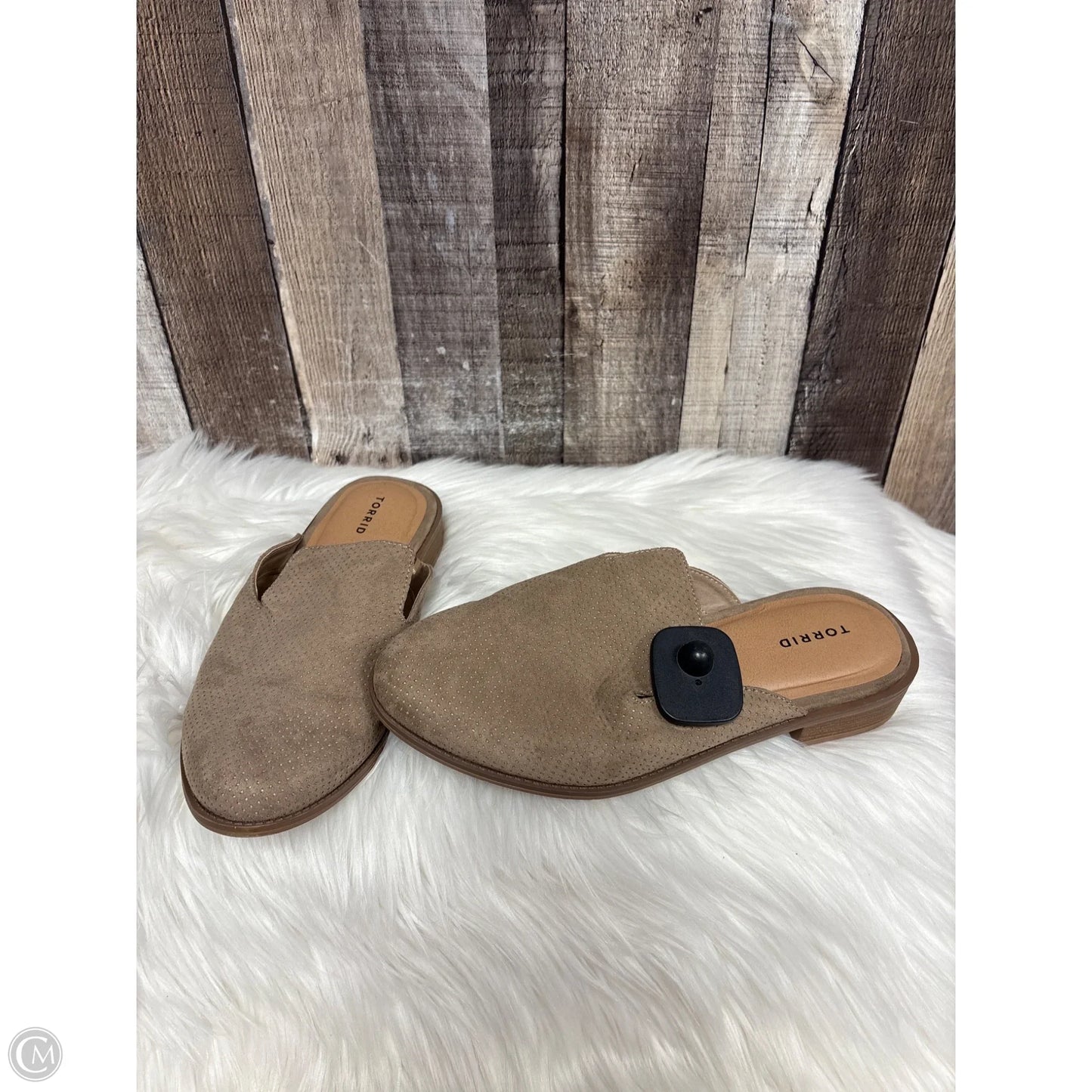 Sandals Flats By Torrid In Tan, Size: 9