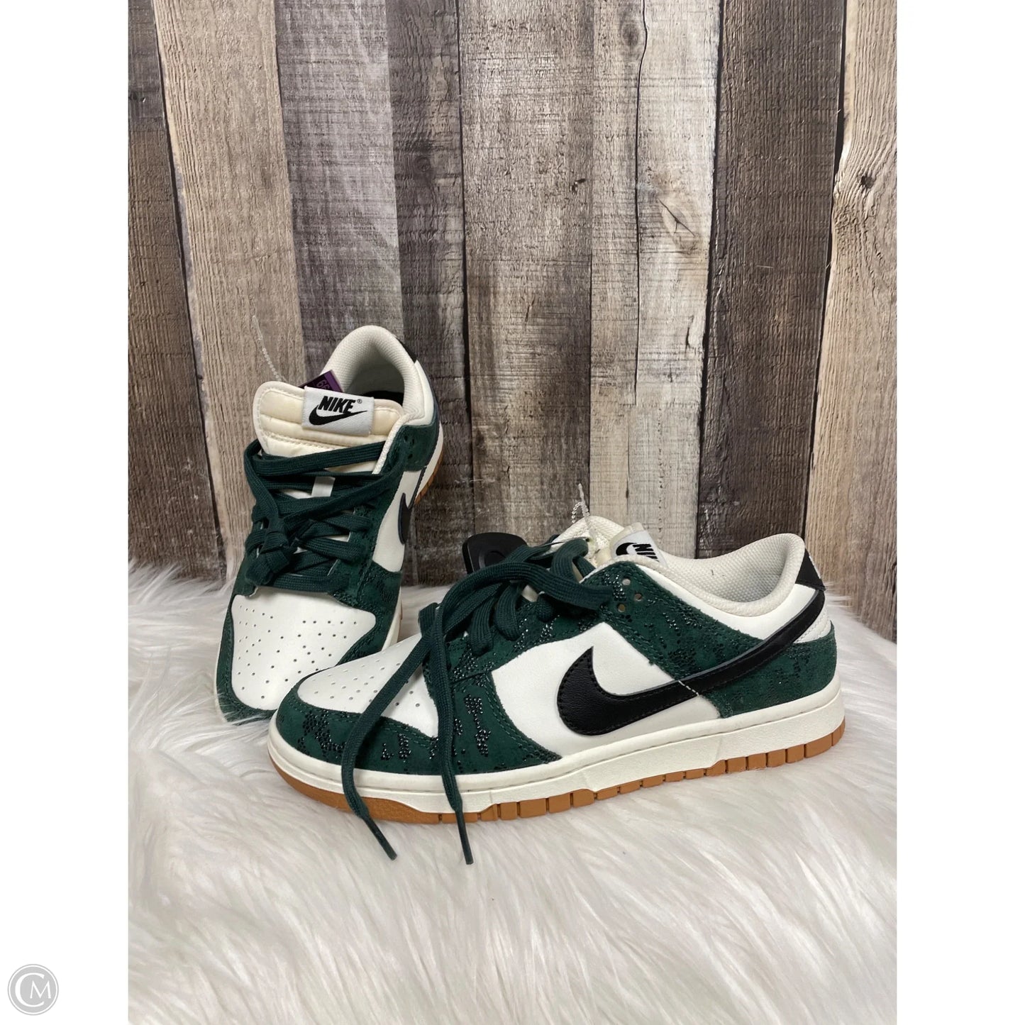 Shoes Athletic By Nike In Green, Size: 8