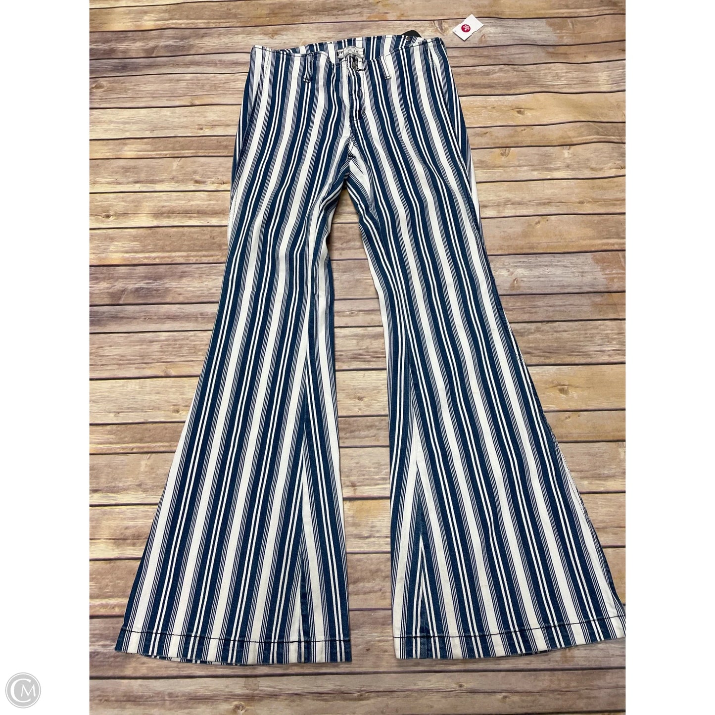Jeans Flared By Free People In Blue & White, Size: 6