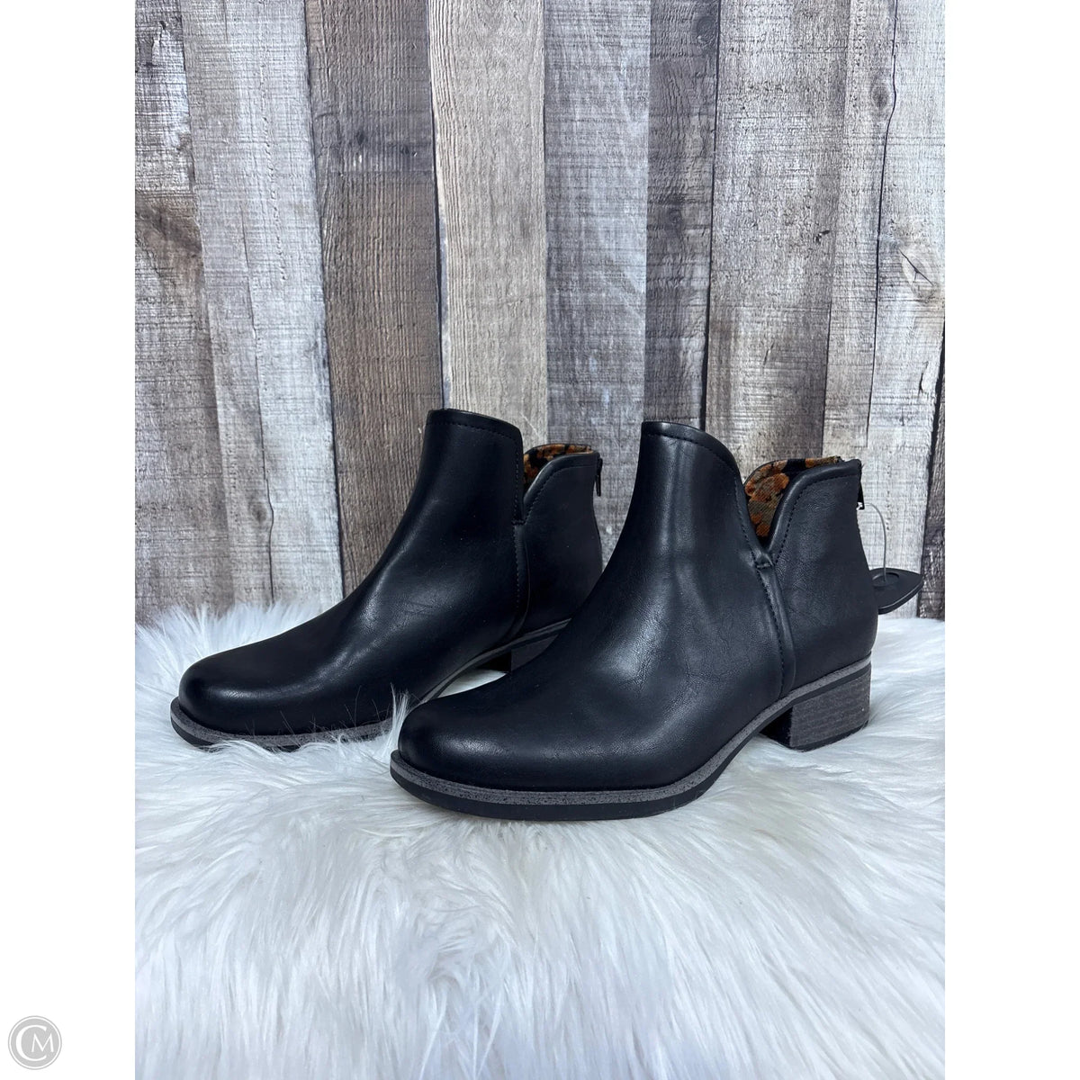 Boots Ankle Flats By Boc In Black, Size: 11