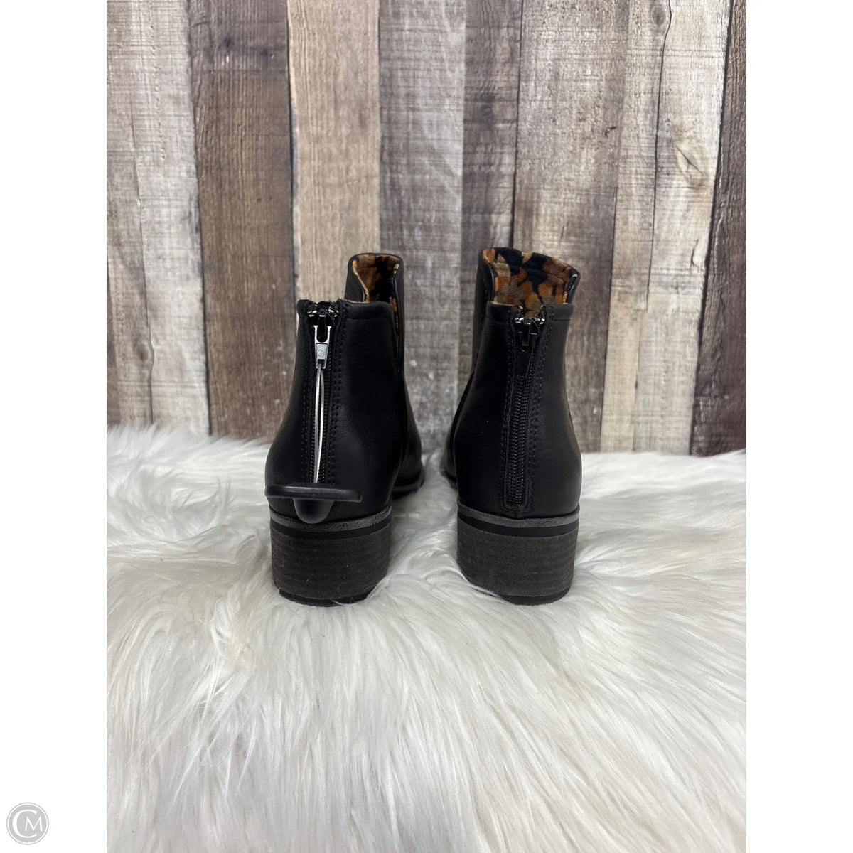 Boots Ankle Flats By Boc In Black, Size: 11