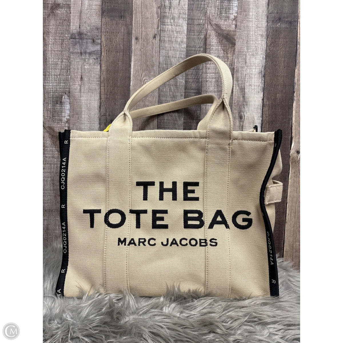 Tote Luxury Designer By Marc Jacobs, Size: Large