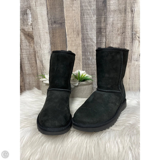 Boots Designer By Ugg In Black, Size: 6