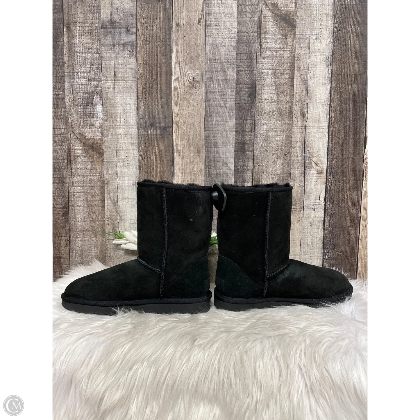 Boots Designer By Ugg In Black, Size: 6