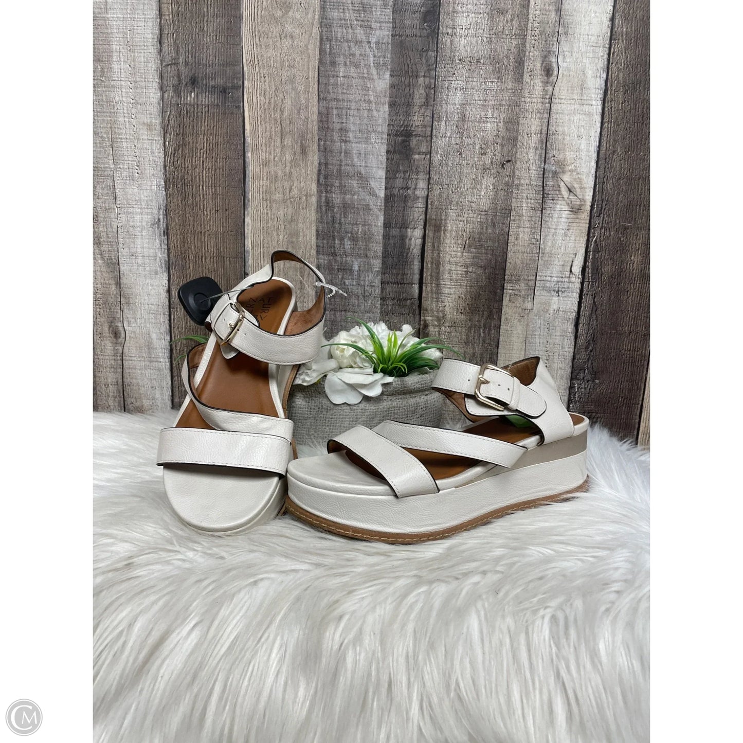 Sandals Heels Platform By Naturalizer In White, Size: 9