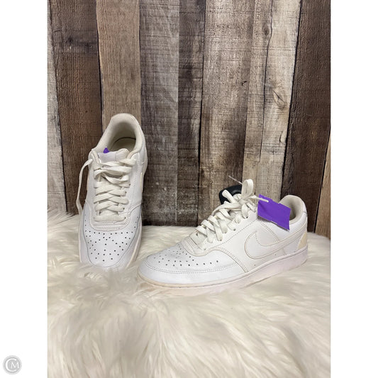 Shoes Sneakers By Nike In White, Size: 9