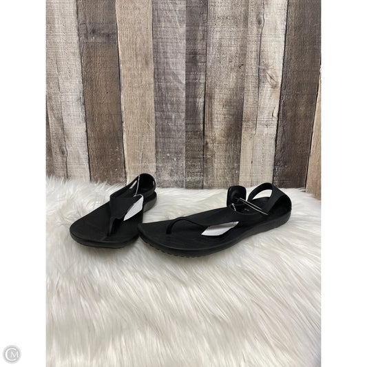 Sandals Flip Flops By Crocs In Black, Size: 8
