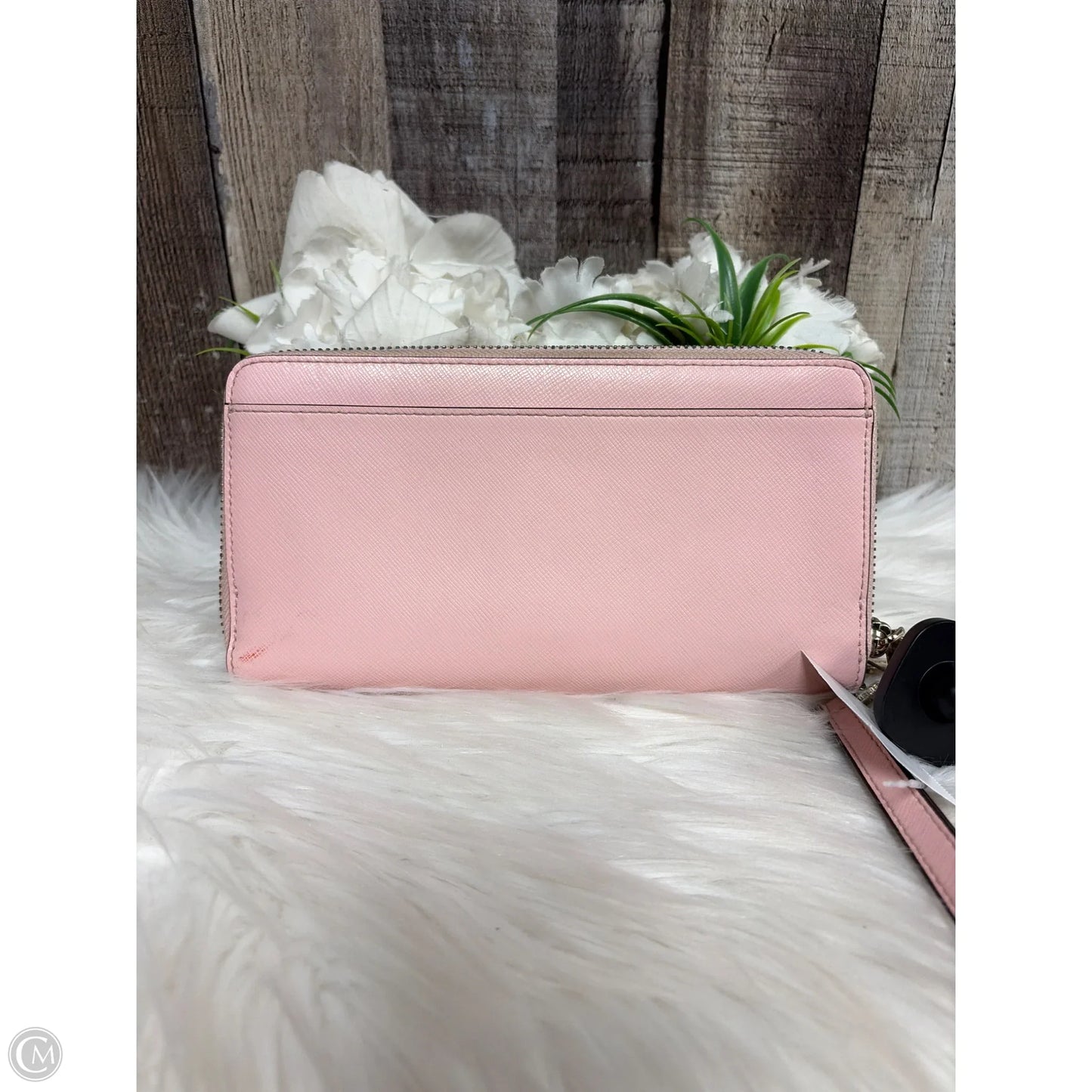 Wristlet Designer By Kate Spade, Size: Medium