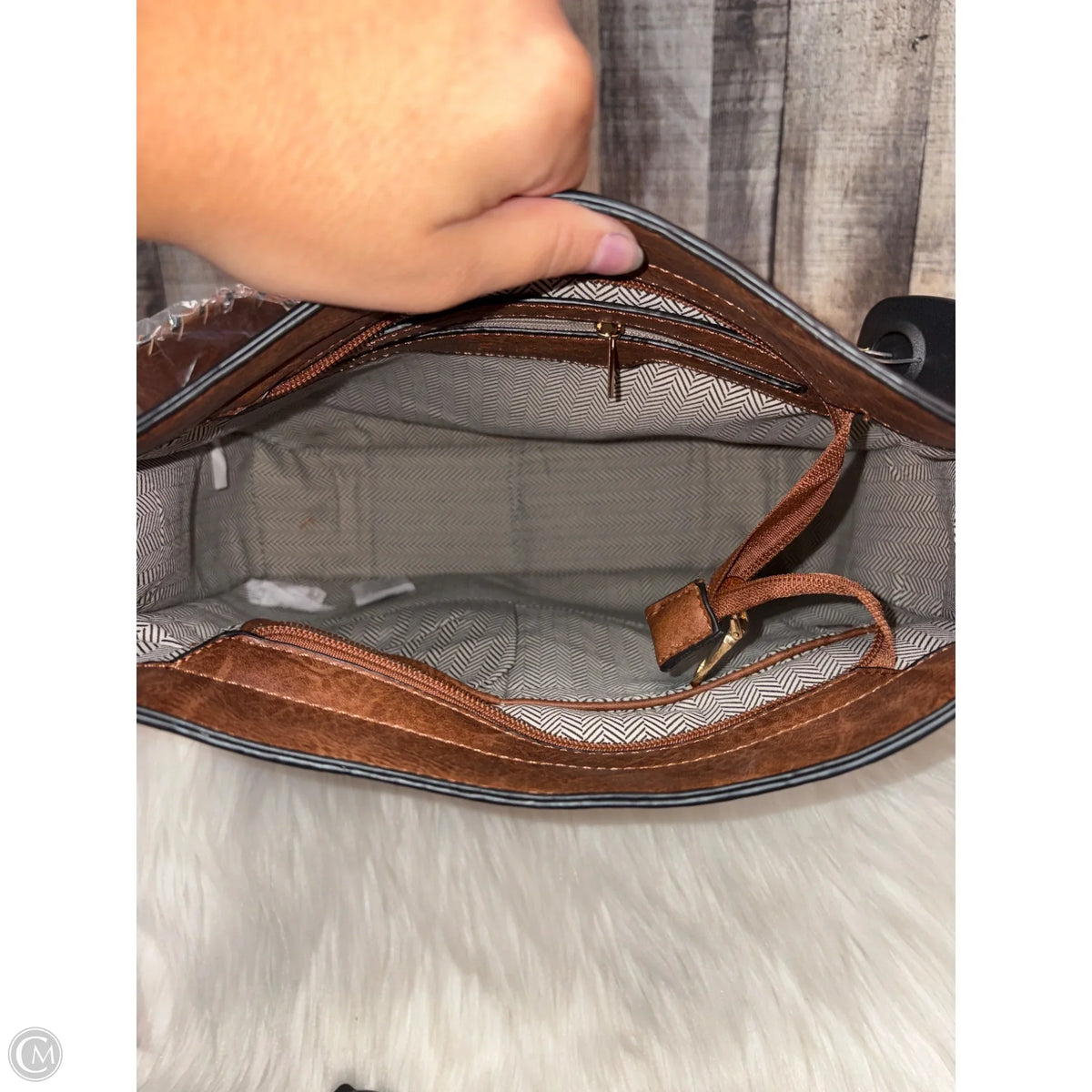 Crossbody By Jen & Co, Size: Large
