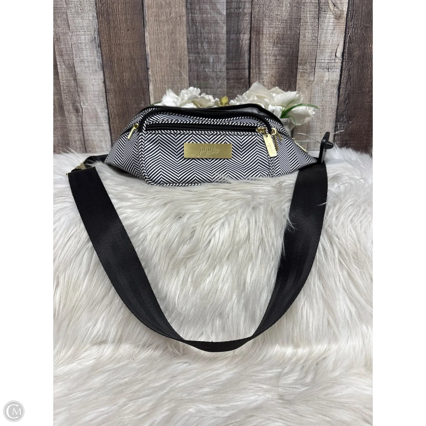 Handbag By Cmc, Size: Large