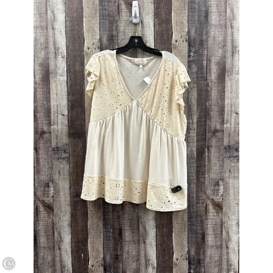 Top Short Sleeve By Cme In Cream, Size: 3x