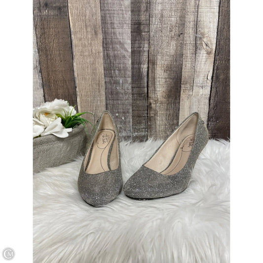 Shoes Heels Kitten By Life Stride In Silver, Size: 6.5
