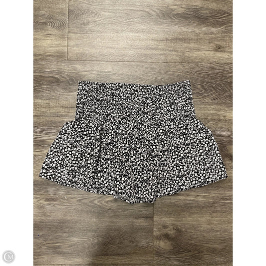 Shorts By Shein In Black & White, Size: Xl