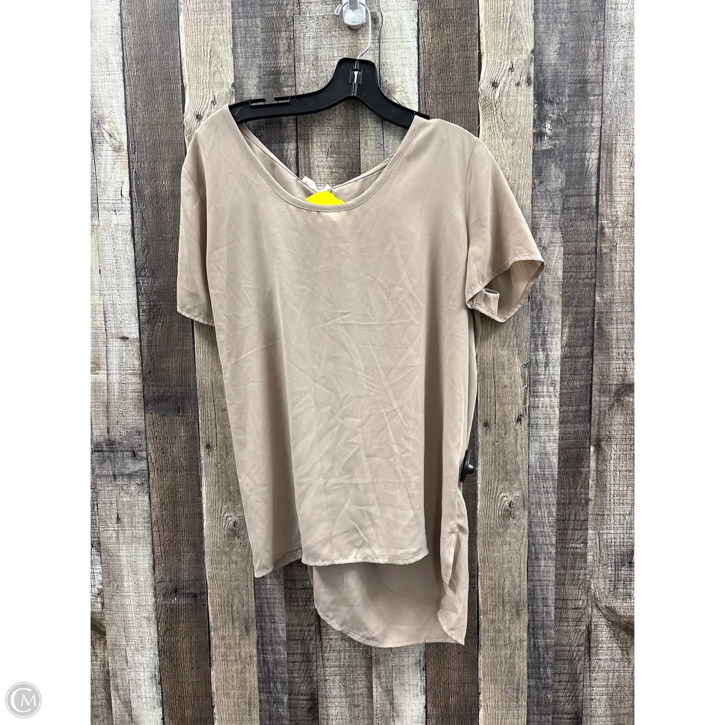 Top Short Sleeve By Soprano In Taupe, Size: Xl