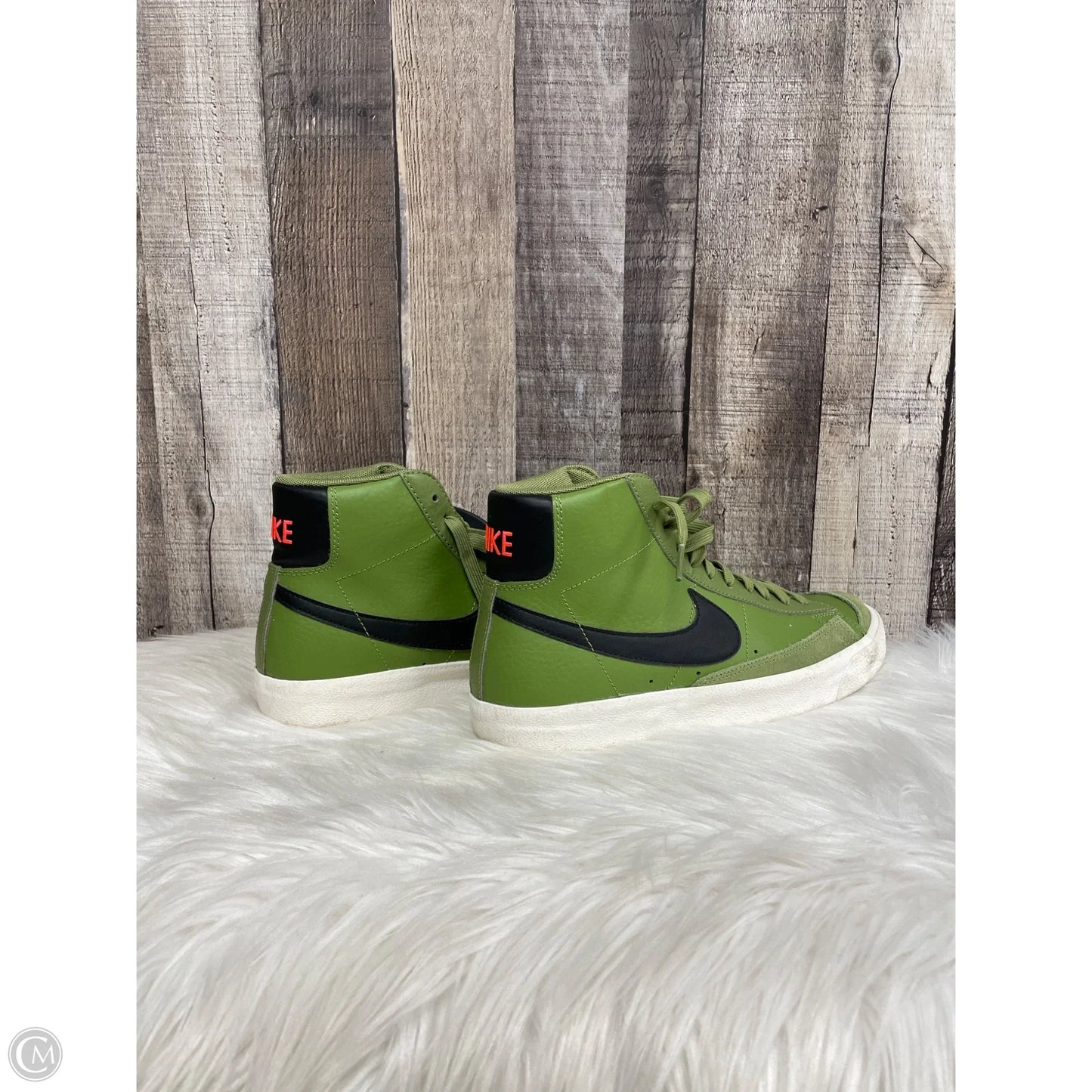 Shoes Athletic By Nike In Green, Size: 8