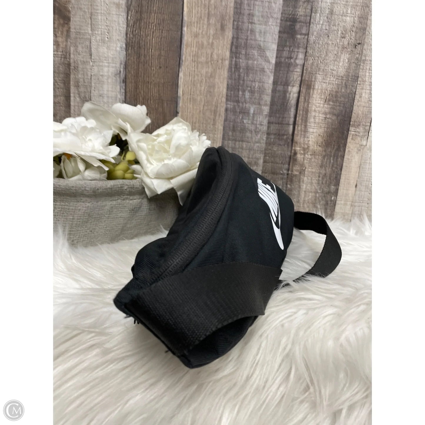 Belt Bag By Nike, Size: Large