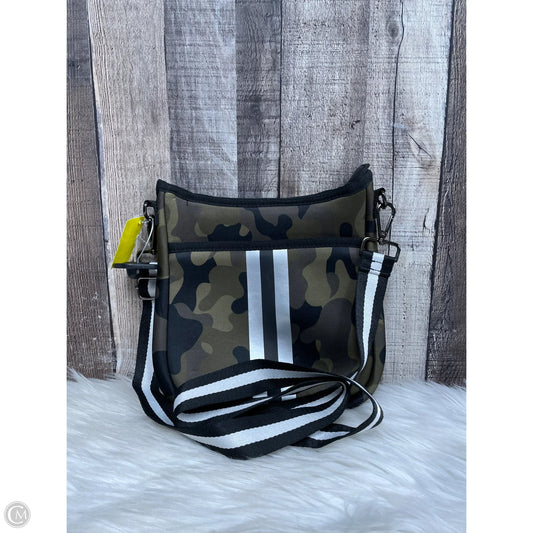 Crossbody By Cmf, Size: Small