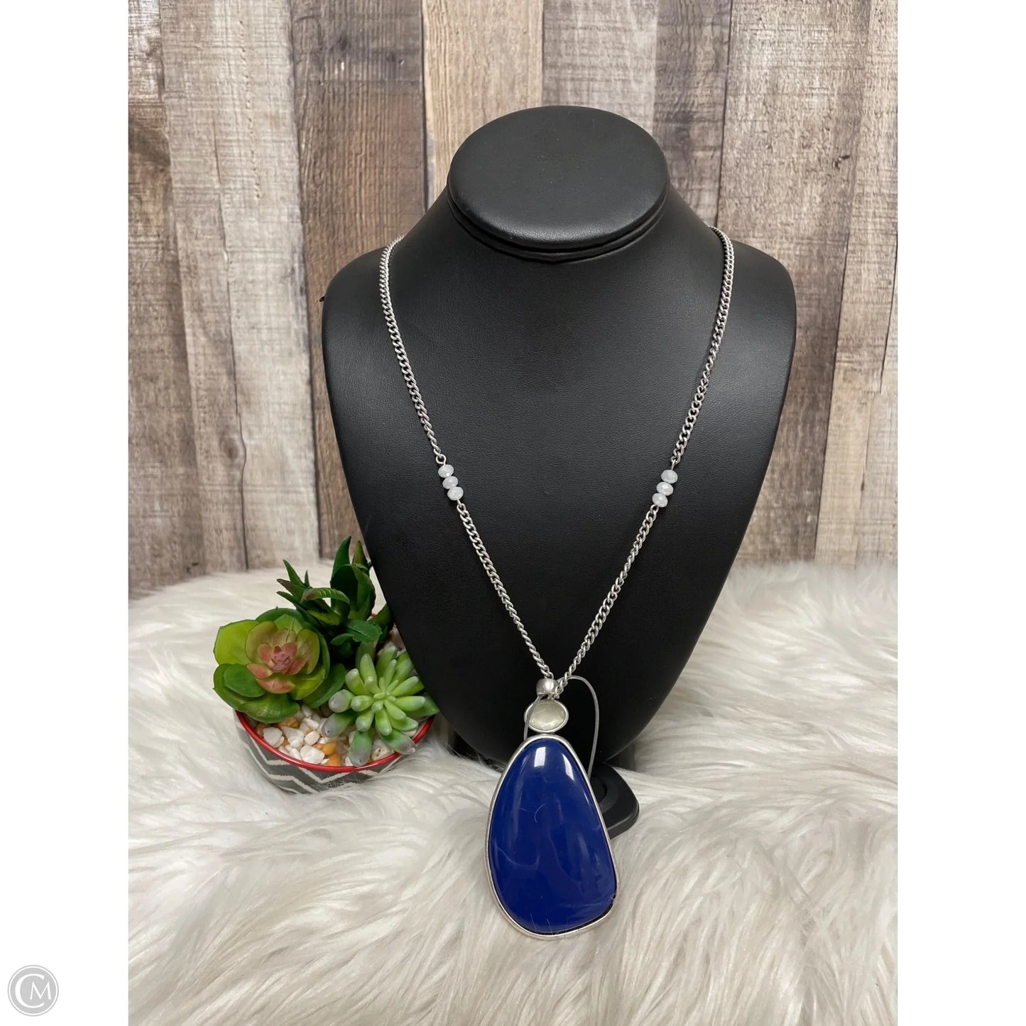 Necklace Pendant By Chicos