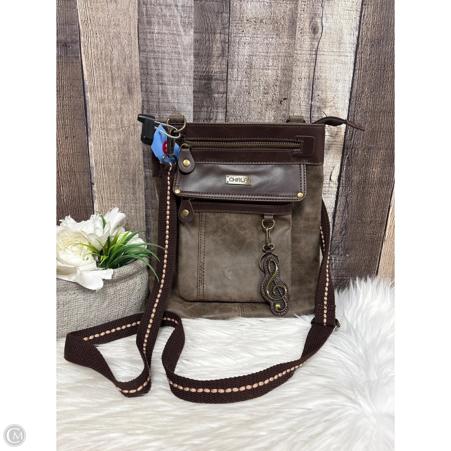 Crossbody By Chala, Size: Medium