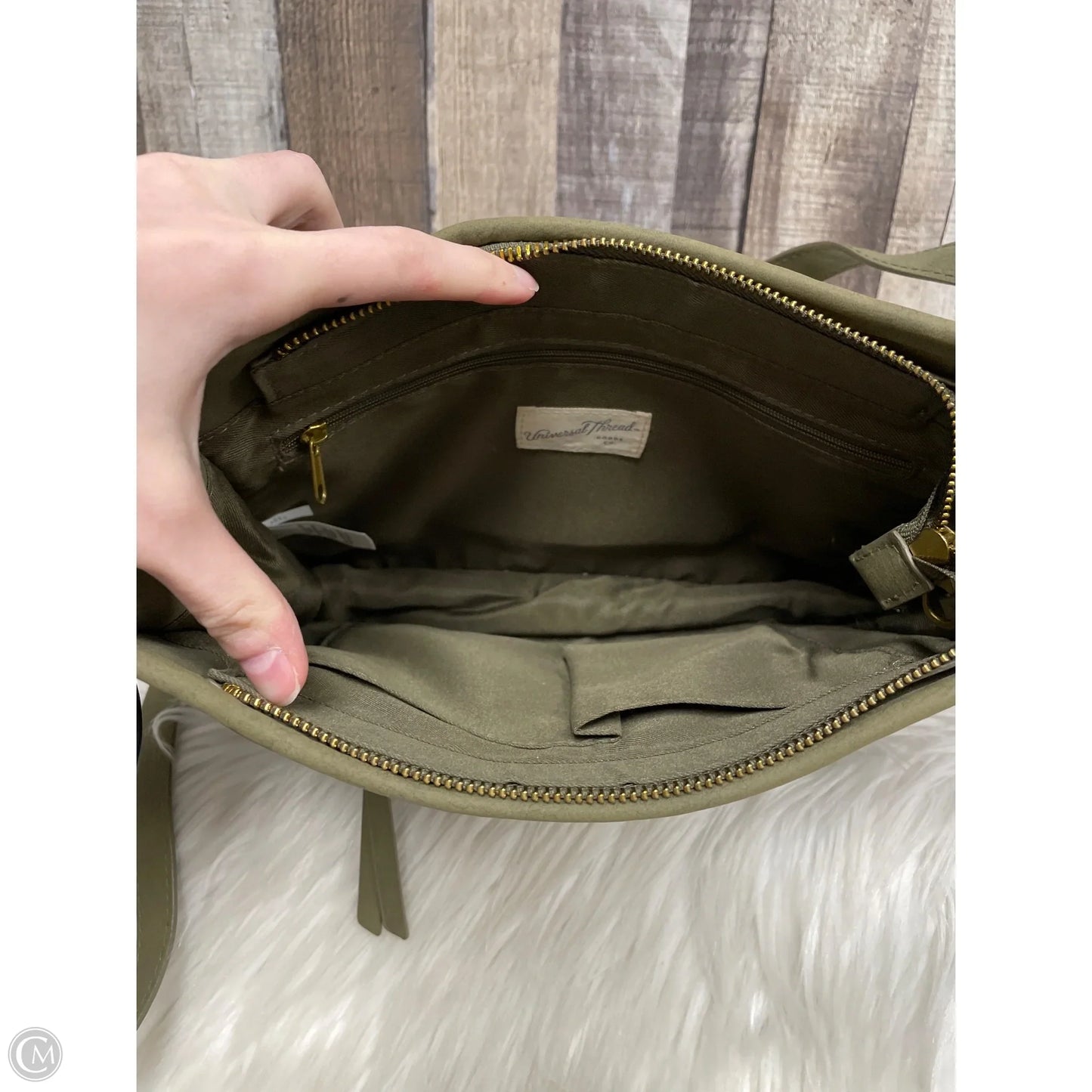 Crossbody By Universal Thread, Size: Medium