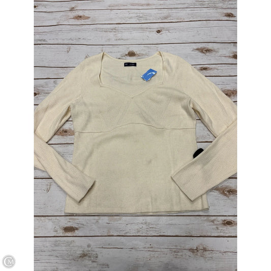Sweater By Gap In Ivory, Size: Xl
