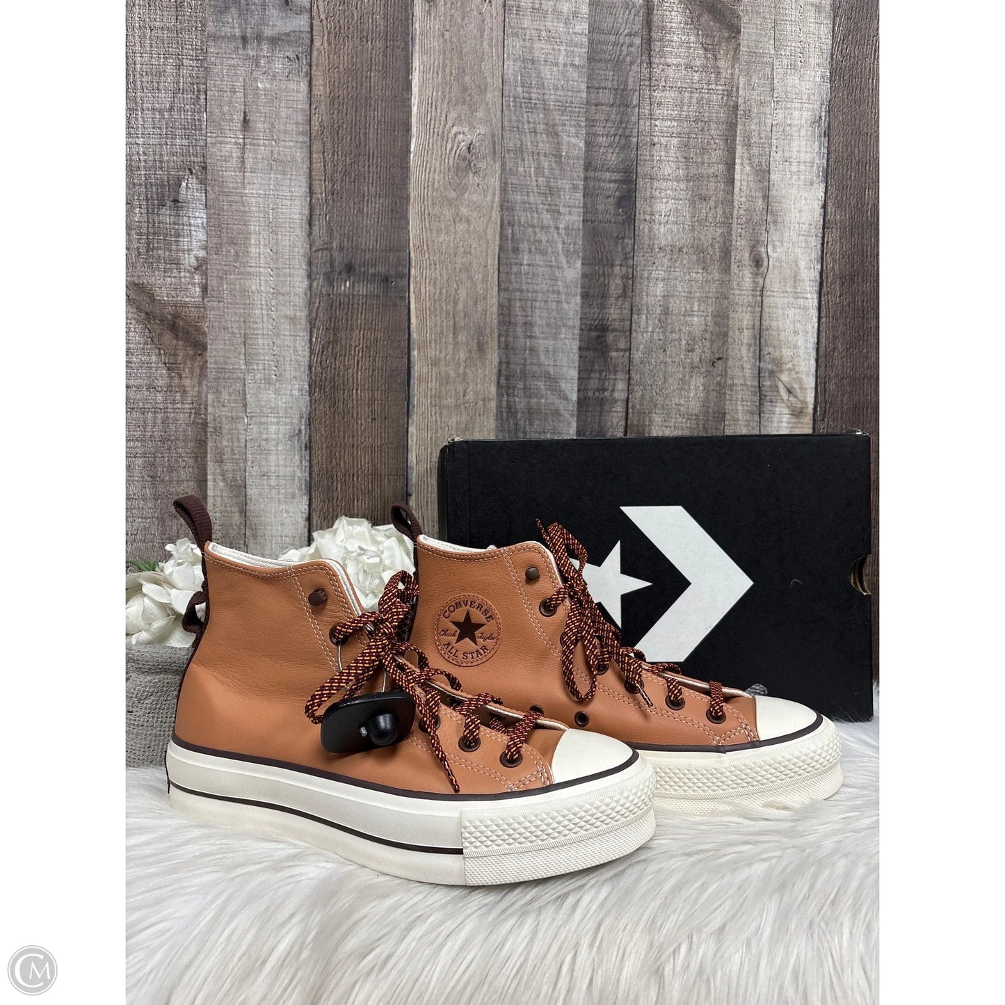 Shoes Sneakers By Converse In Orange, Size: 8.5