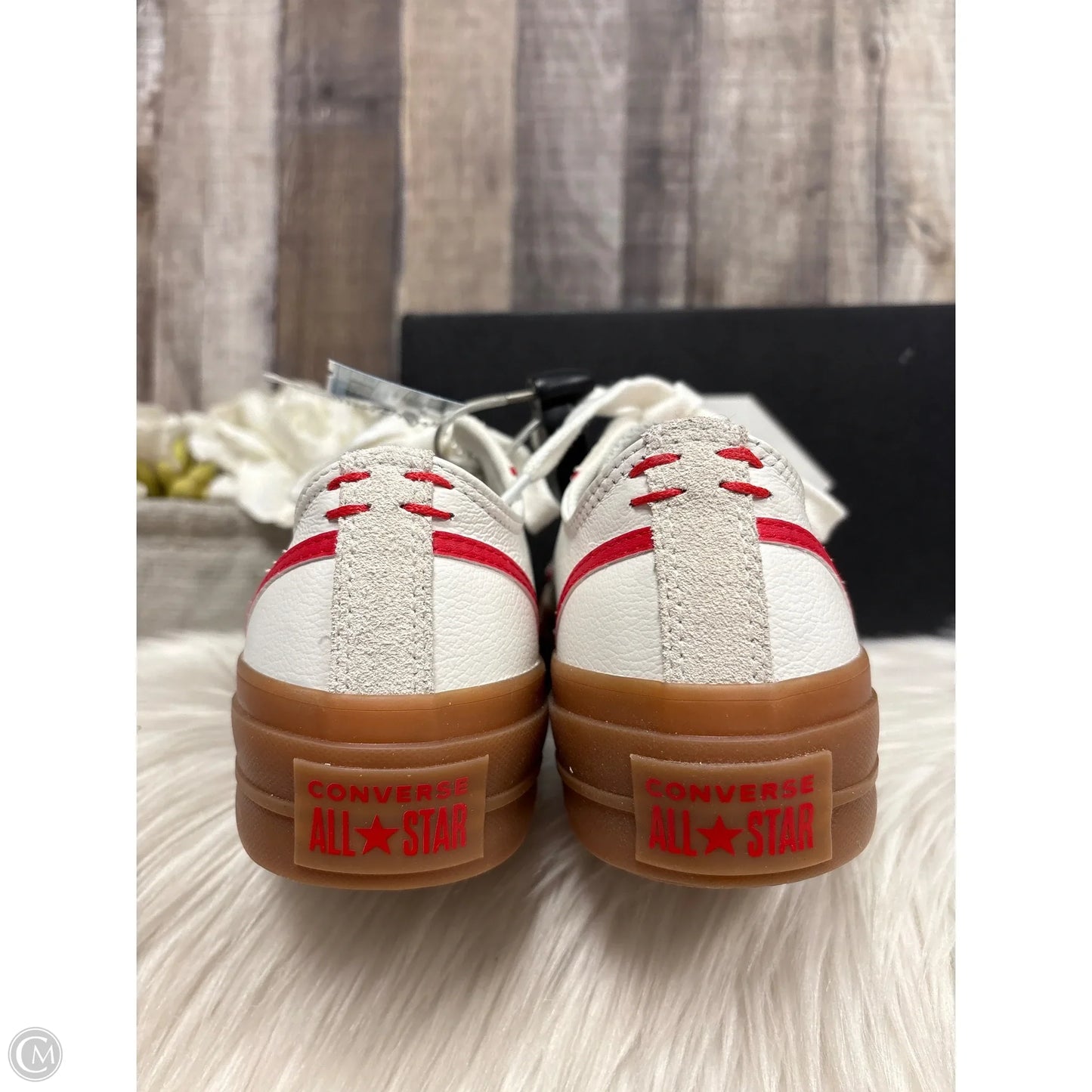 Shoes Sneakers By Converse In White, Size: 8