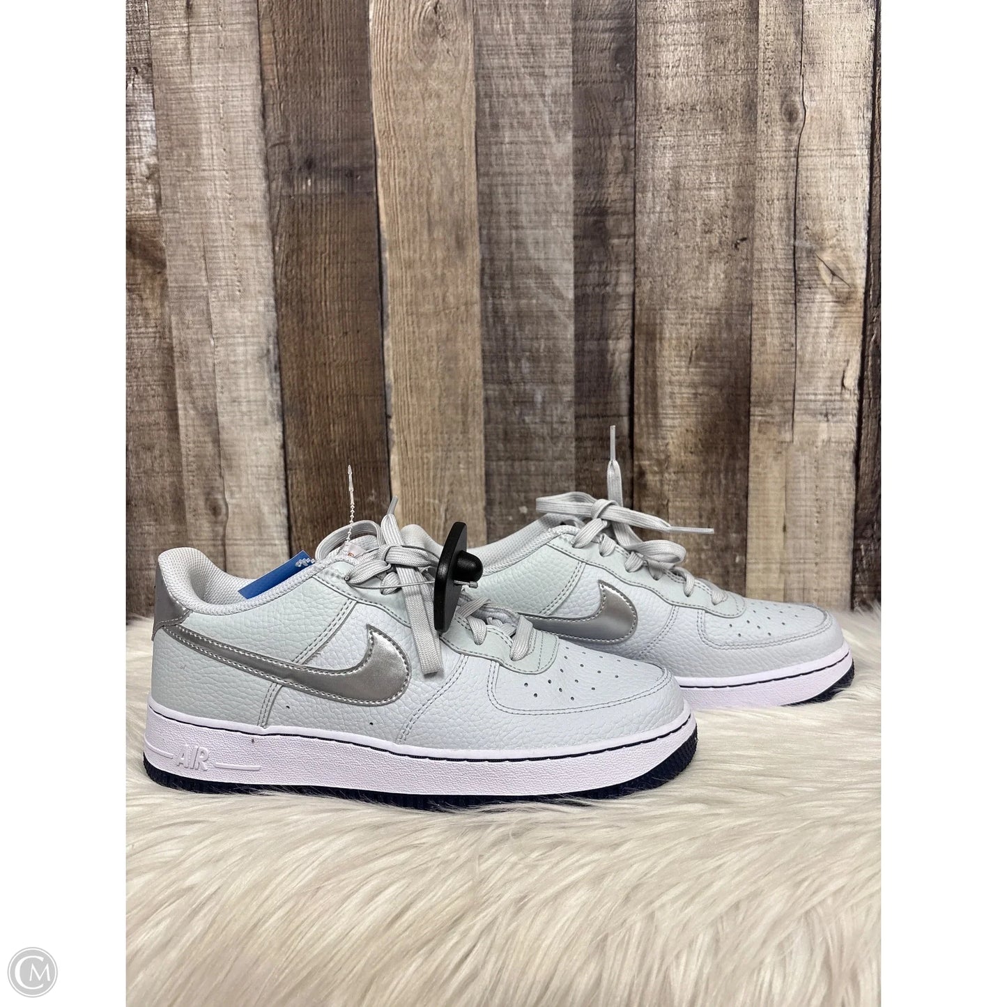 Shoes Athletic By Nike In Green, Size: 8.5