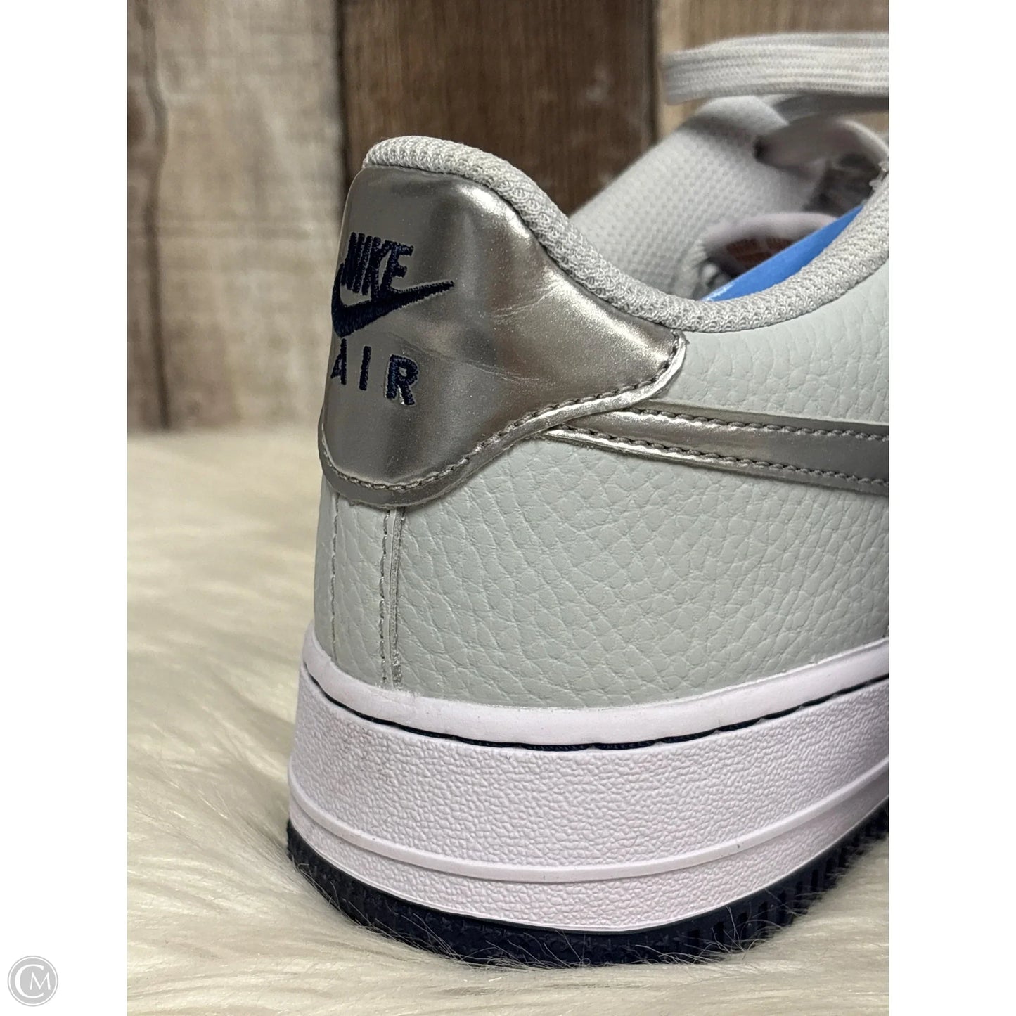 Shoes Athletic By Nike In Green, Size: 8.5