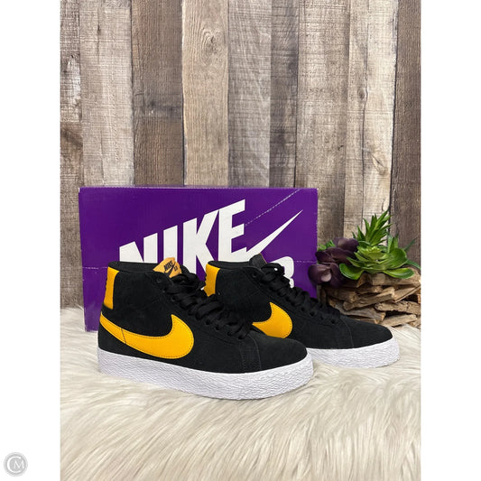 Shoes Athletic By Nike In Black & Gold, Size: 5