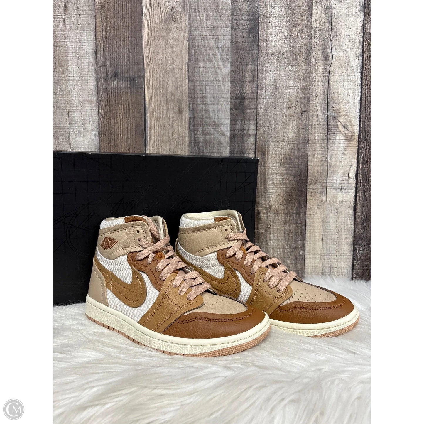 Shoes Athletic By Nike In Tan, Size: 6