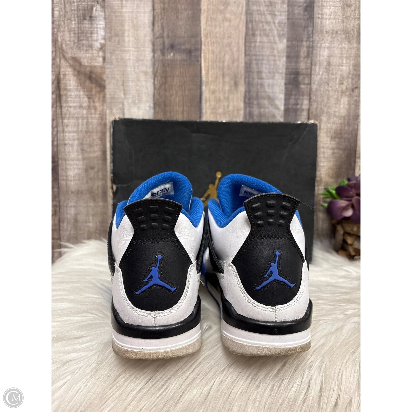 Shoes Luxury Designer By Jordan In Blue & White, Size: 6