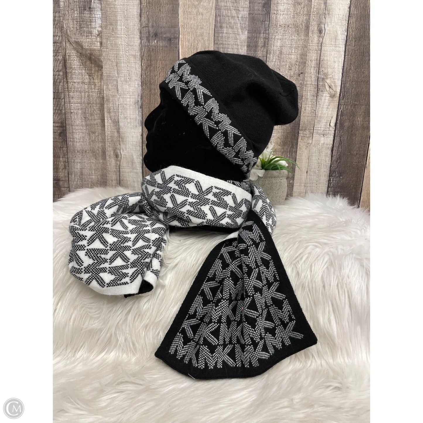 Scarf Designer By Michael Kors