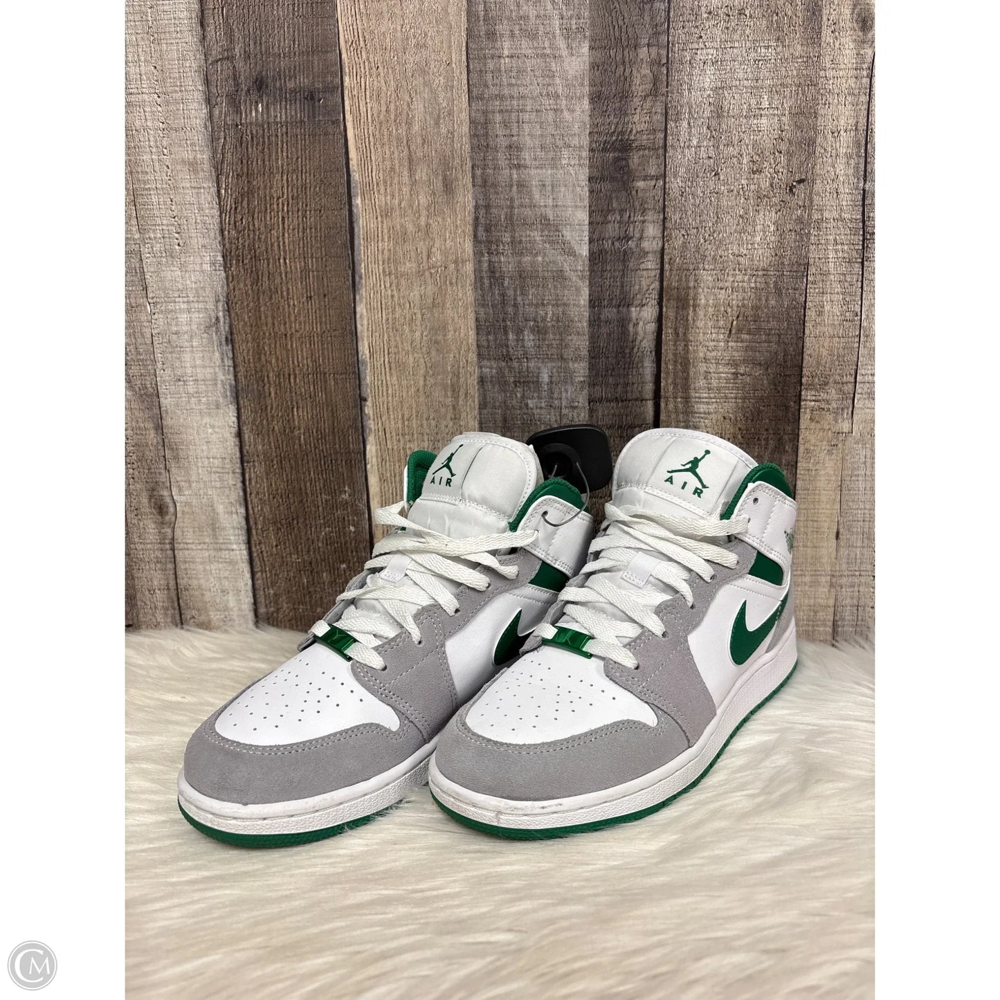 Shoes Luxury Designer By Jordan In Green & Grey, Size: 8.5