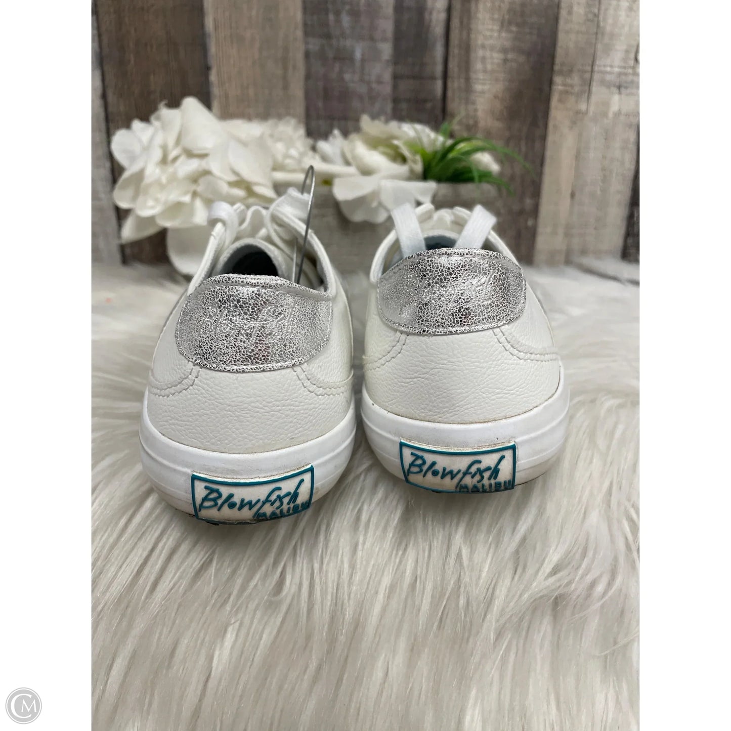 Shoes Sneakers By Blowfish In White, Size: 8