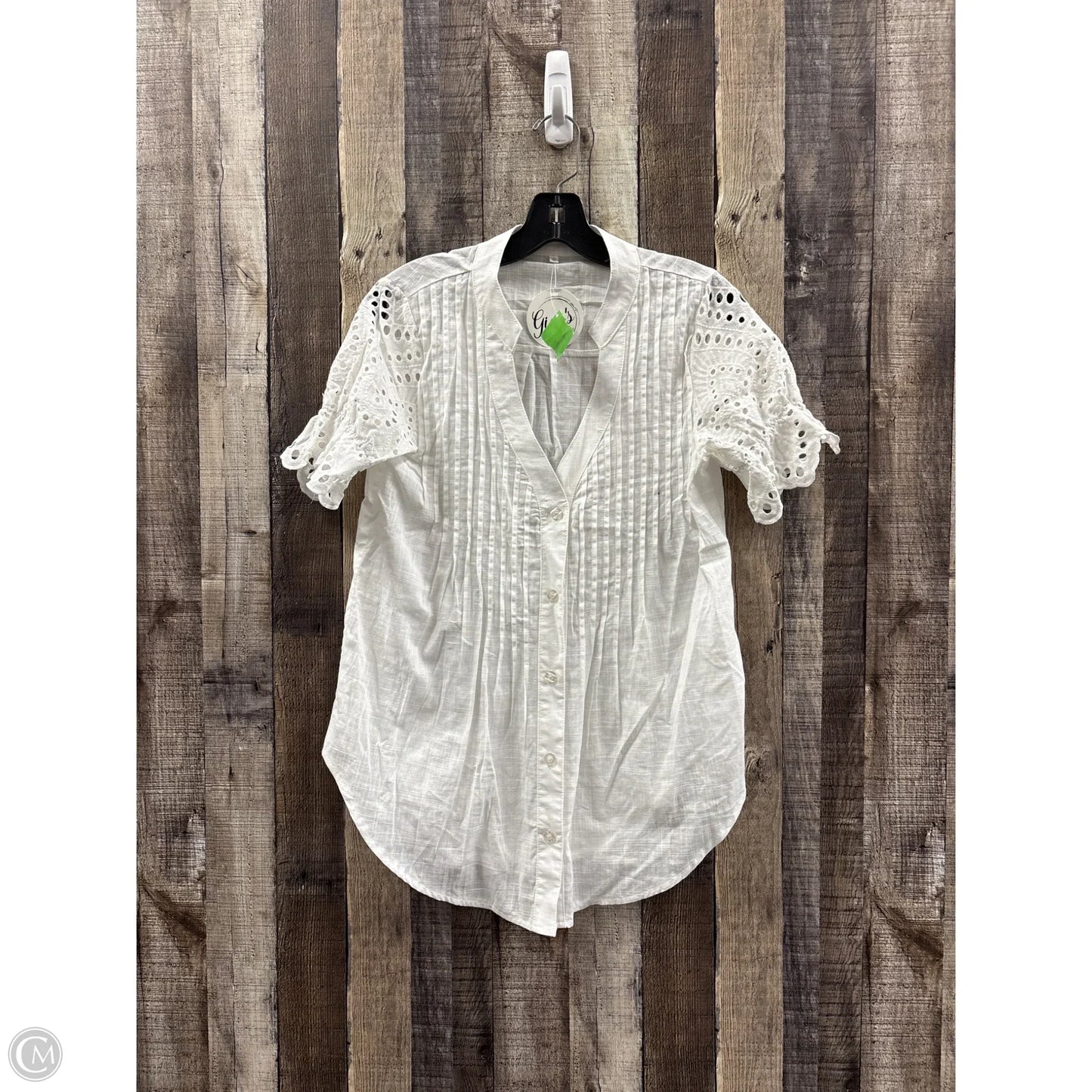 Top Short Sleeve By Cmf In White, Size: S