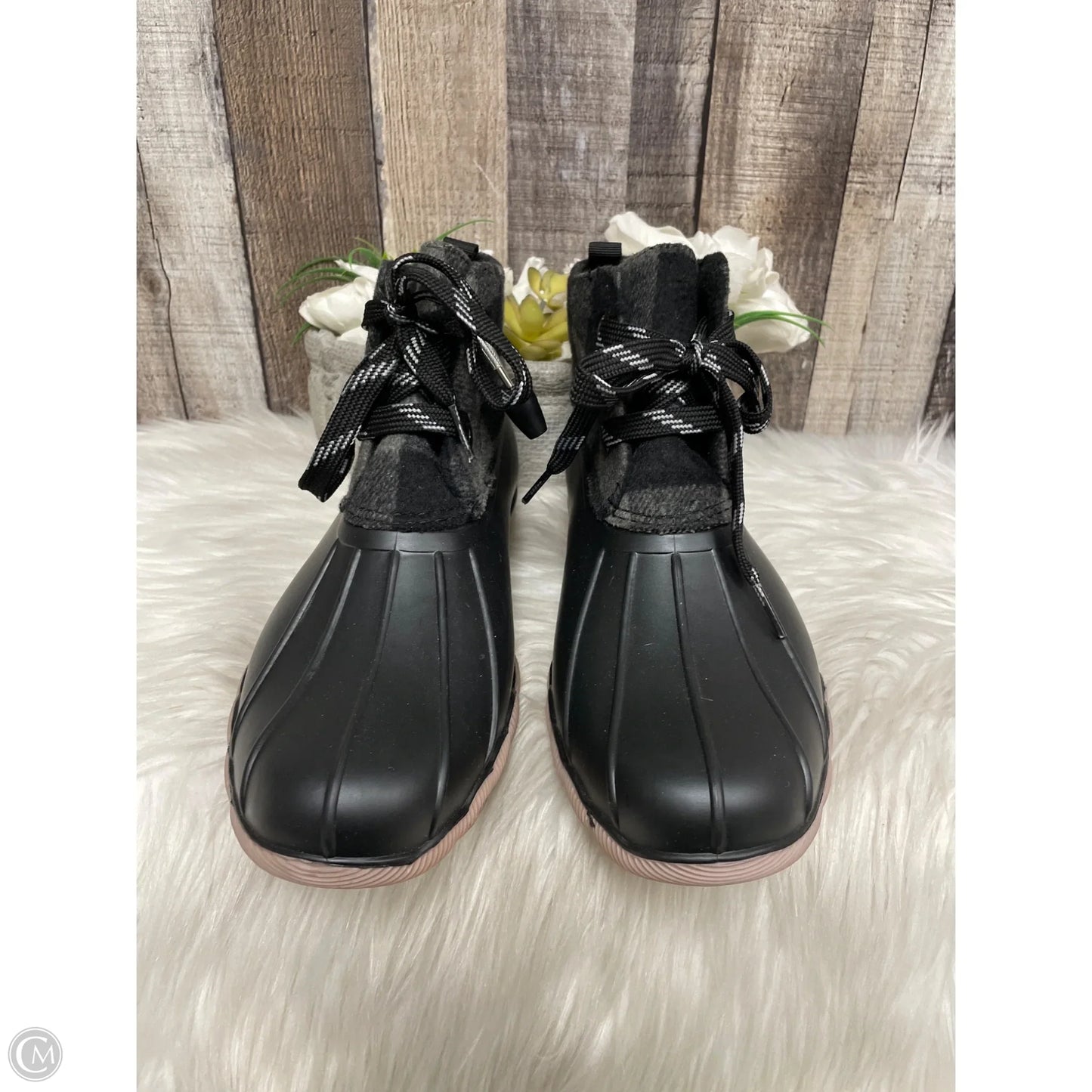 Boots Rain By Maurices In Black & Grey, Size: 9.5