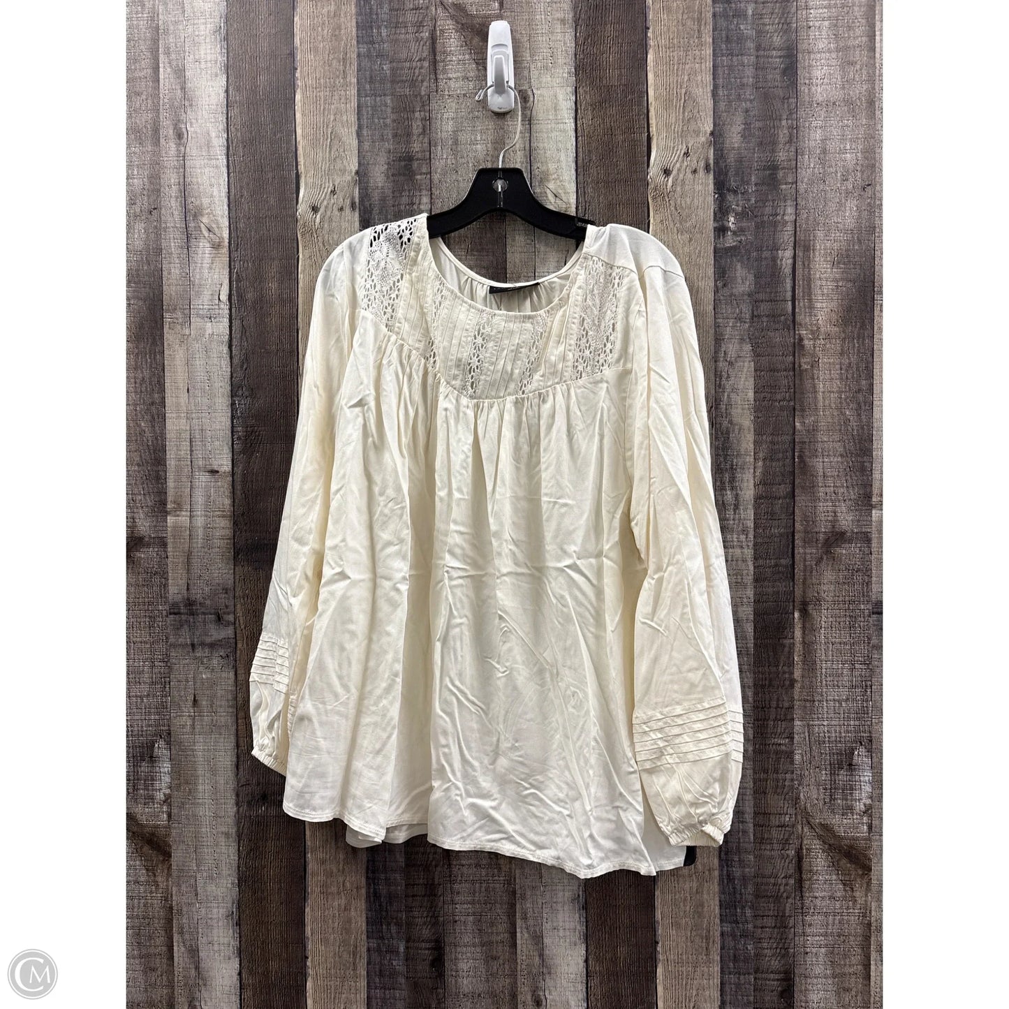 Top Long Sleeve By Lane Bryant In Ivory, Size: 1x