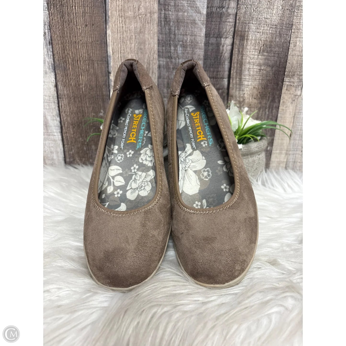 Shoes Heels Wedge By Skechers In Tan, Size: 8
