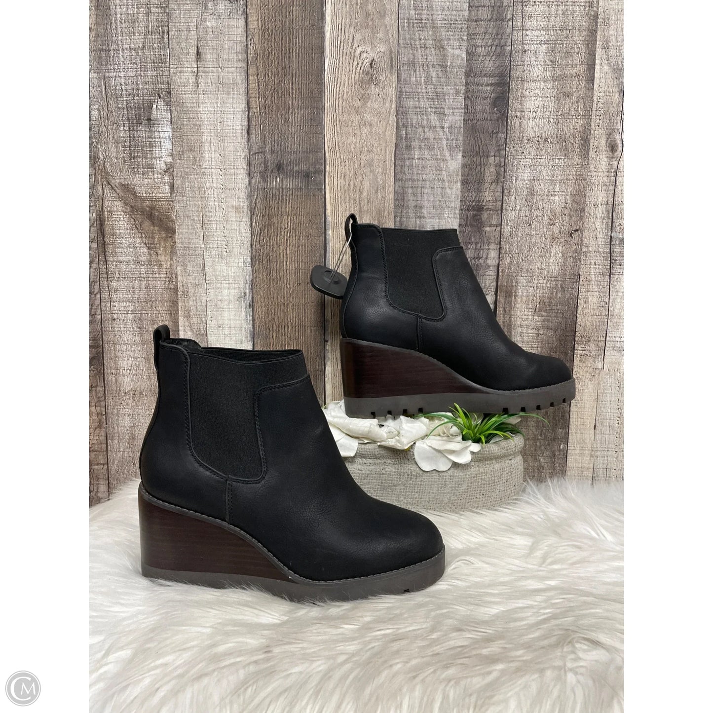 Boots Ankle Heels By Crown Vintage In Black, Size: 7.5
