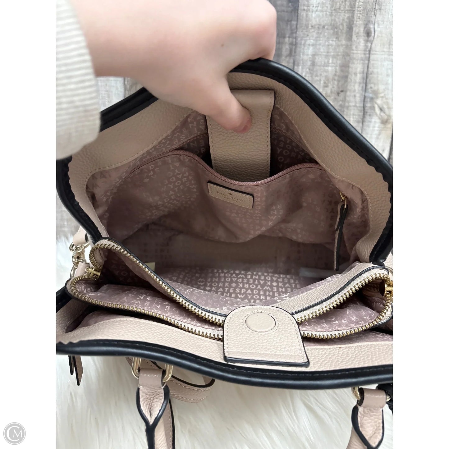 Crossbody Designer By Kate Spade, Size: Medium