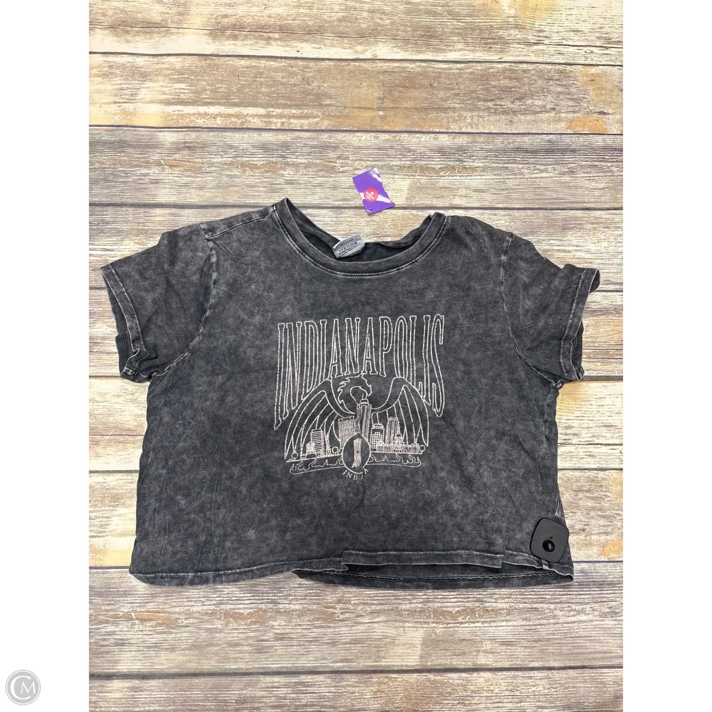 Top Short Sleeve By Cme In Grey, Size: L