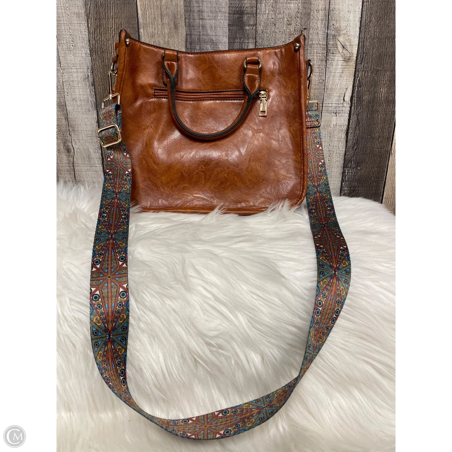 Crossbody By Cmf, Size: Medium