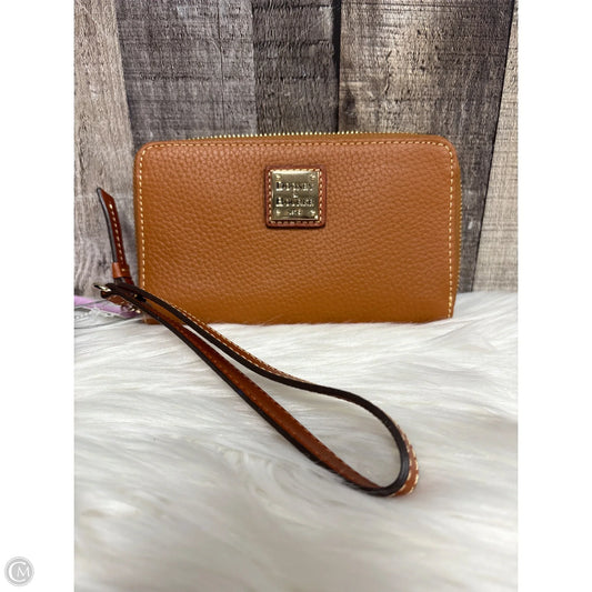 Wristlet Designer By Dooney And Bourke, Size: Medium