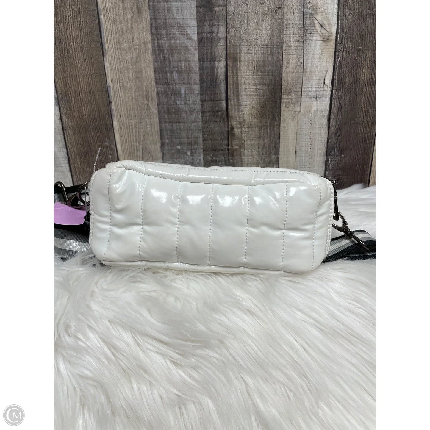 Crossbody By Think Royln, Size: Medium