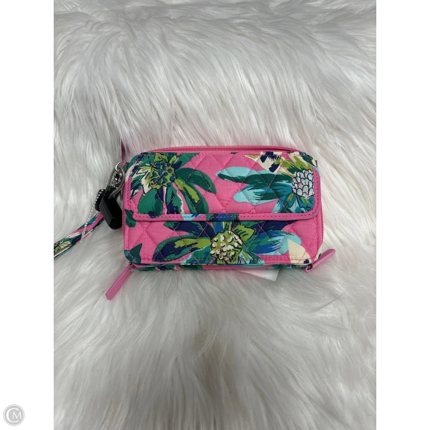 Wristlet By Vera Bradley, Size: Medium