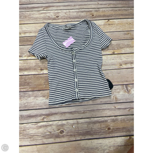 Top Short Sleeve By Urban Outfitters In Multi-colored, Size: Xs