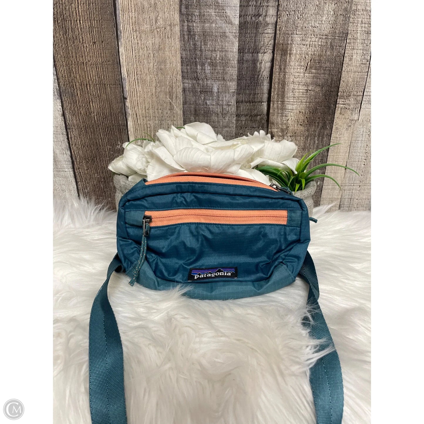 Crossbody By Patagonia, Size: Small