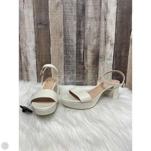 Sandals Heels Block By Bandolino In Ivory, Size: 9.5