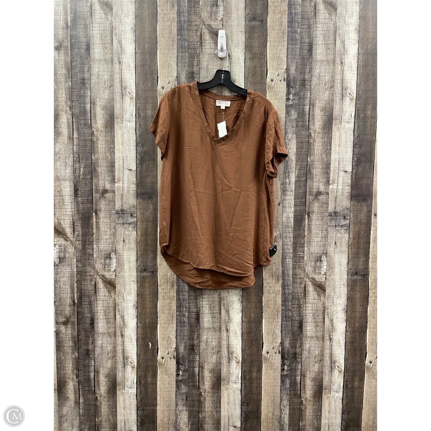 Top Short Sleeve By Cloth & Stone In Brown, Size: M